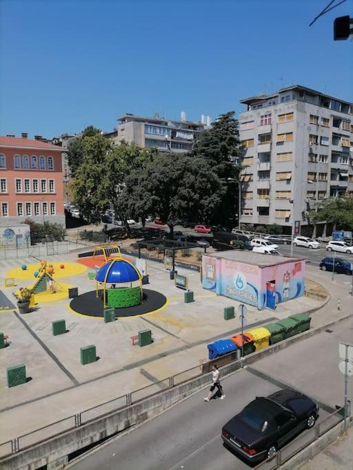 Kosi Toranj Apartamento Rijeka Exterior foto